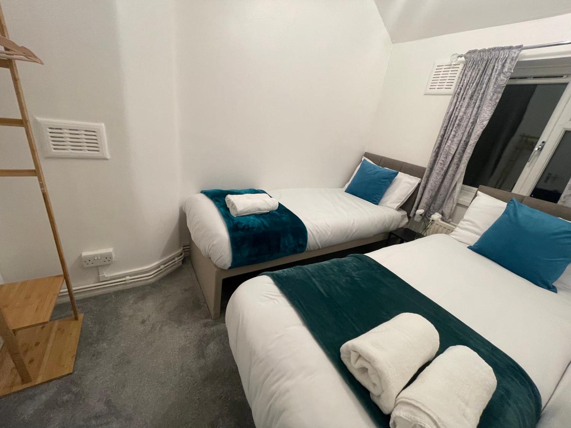 Tooting Lodge London - Cosy 2 Bedroom House With Garden, 5 Mins Walk To Tube Station מראה חיצוני תמונה